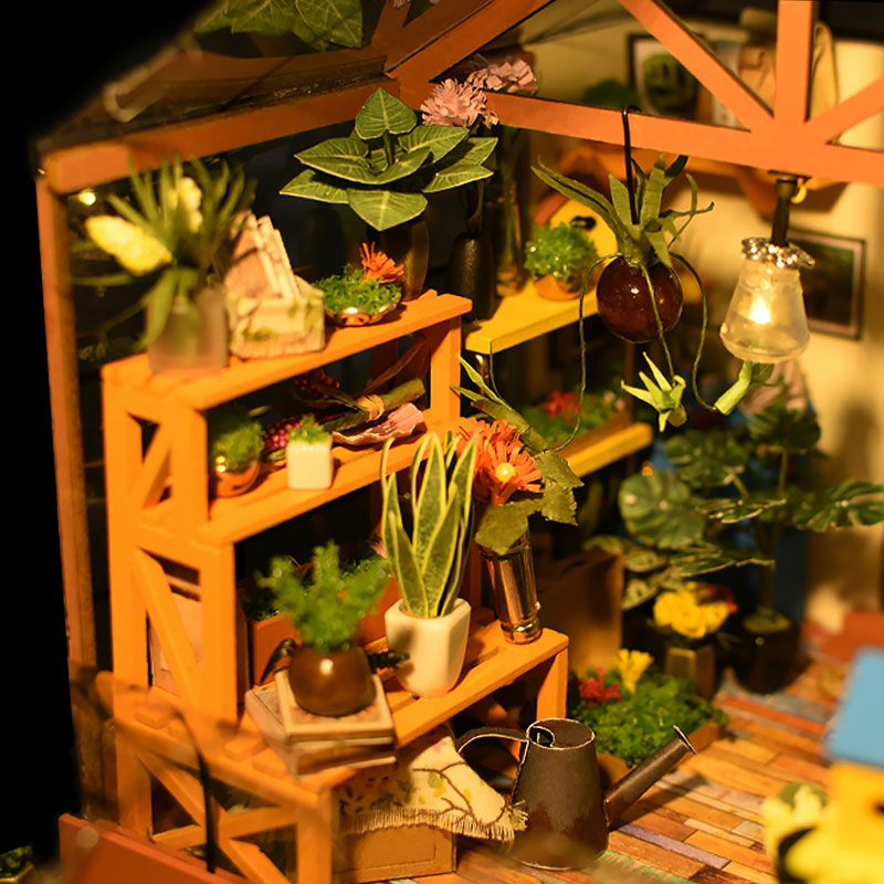 MiniVerde - Detaljeret Miniature Drivhus Byggesæt