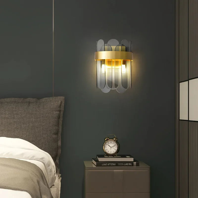 CrystalGlow Elegant Krystal Væglampe – Tidløs Glans og Eksklusiv Belysning