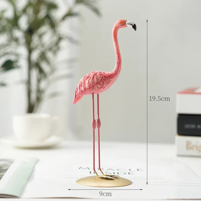 Flamora Dekorativ Flamingofigur – Elegance og Unik Karakter til Dit Hjem
