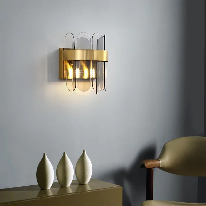 CrystalGlow Elegant Krystal Væglampe – Tidløs Glans og Eksklusiv Belysning
