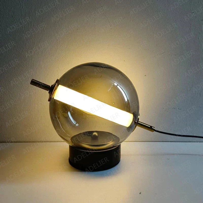 LumiRetro Elegant Bordlampe – Vintage Design til Et Stilfuldt Hjem