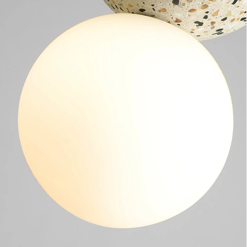 LumiOrb – Minimalistisk pendel med glasskærm