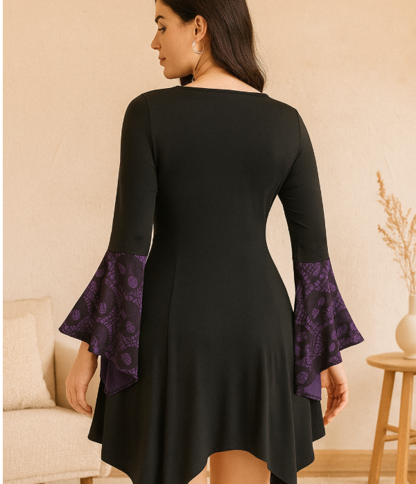 SkullLace Gothic Bluse – Damenbluse med Dødningehoved-Print & Taljesnøring
