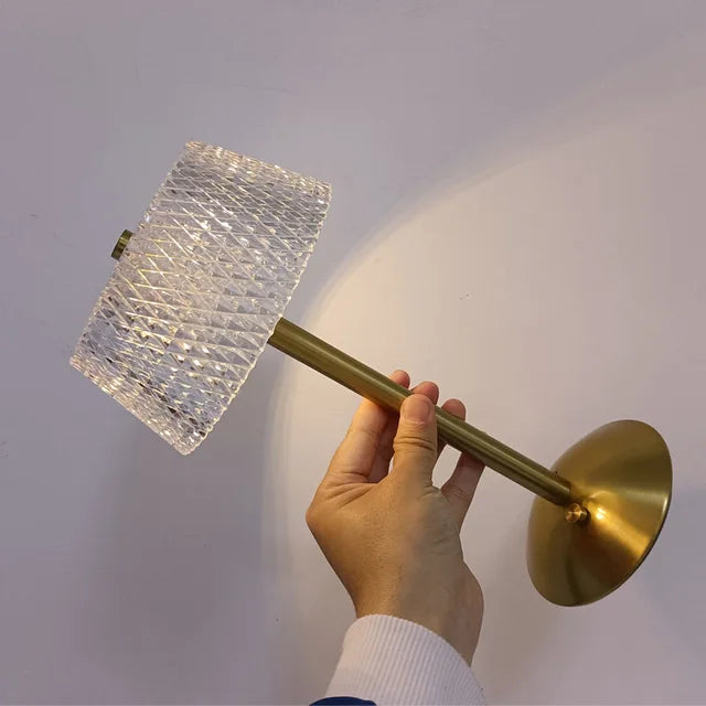 Ledningsfri LED-bordlampe