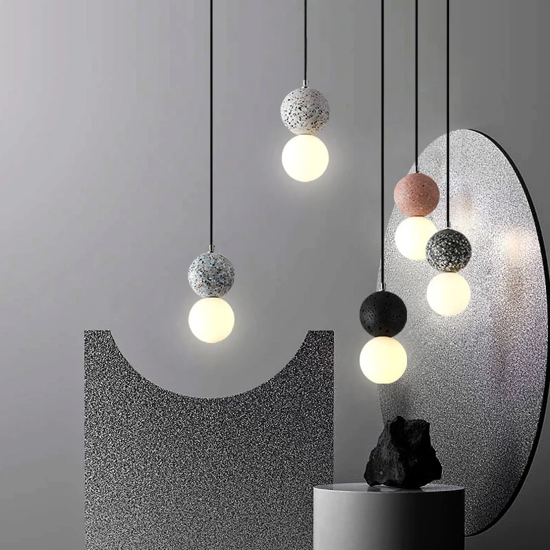 LumiOrb – Minimalistisk pendel med glasskærm