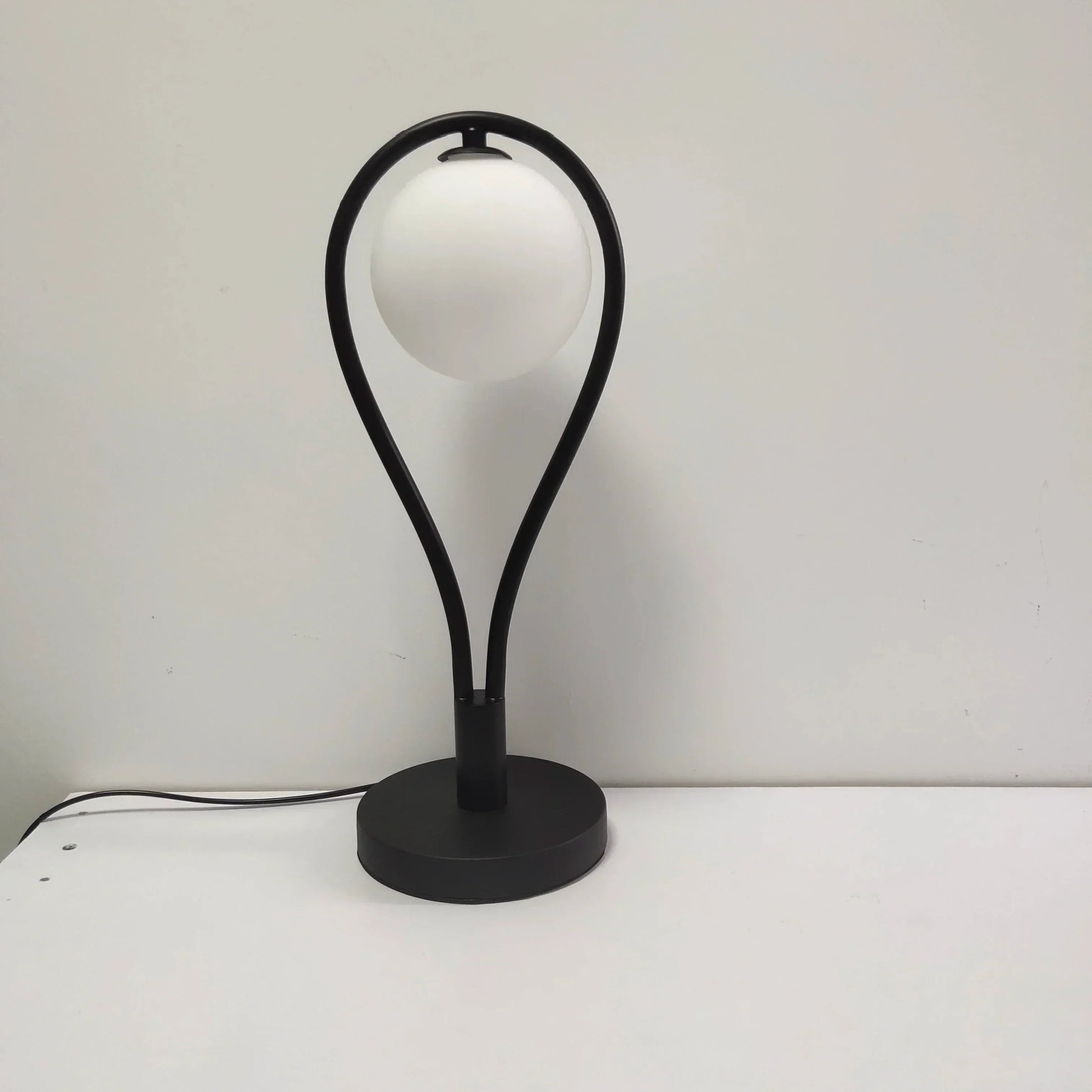 LumiSphere - Moderne Minimalistisk Bordlampe