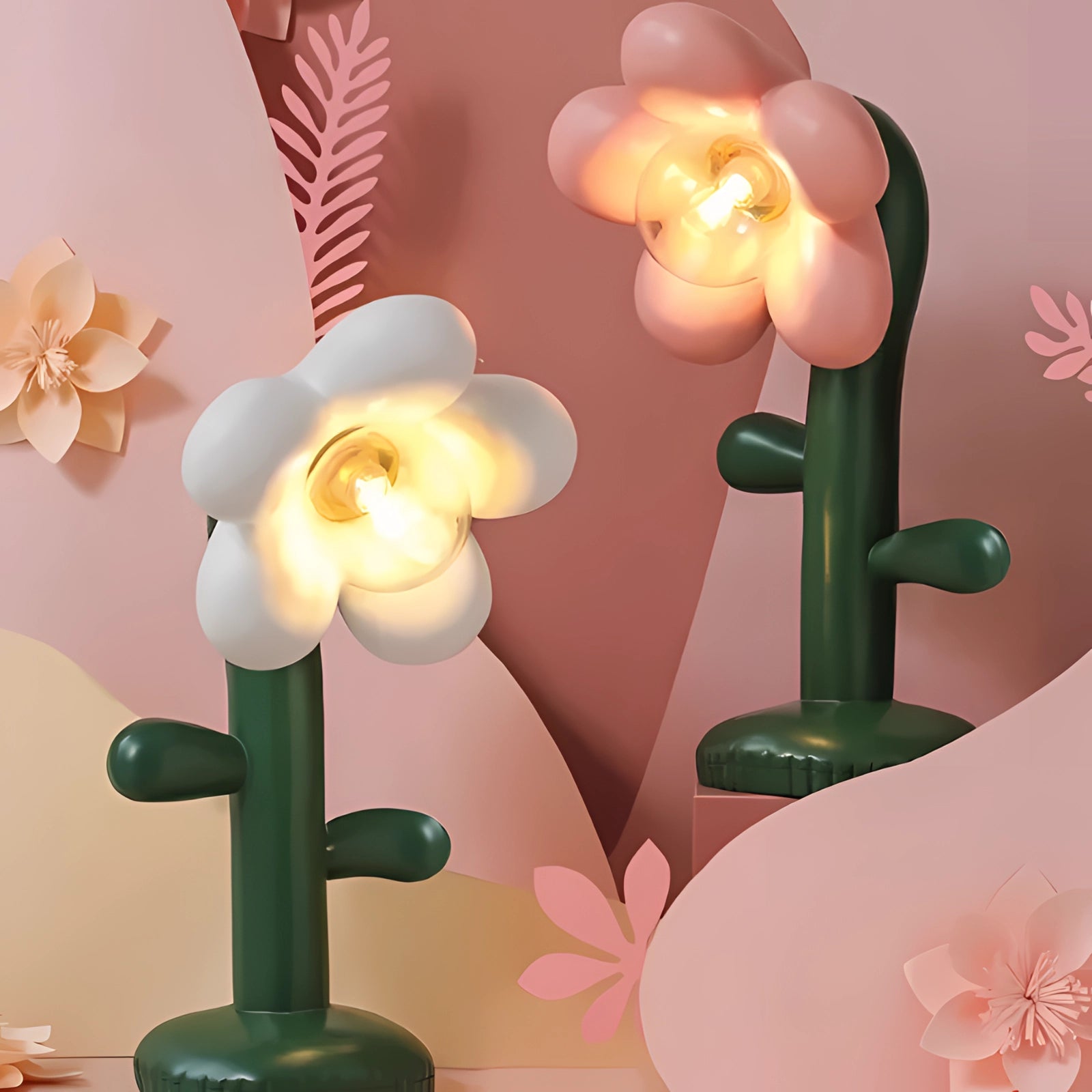 LunaBloom Bordlampe – Elegant Blomsterdesign for en Hyggelig Atmosfære