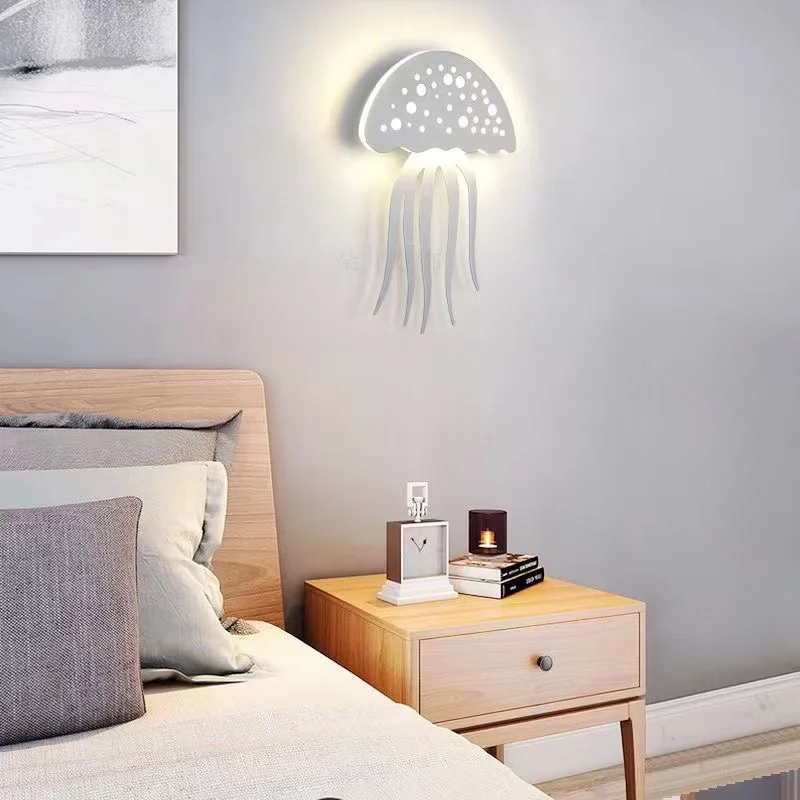 LumiJelly Vandmand LED Væglampe – Beroligende Belysning og Kreativt Design