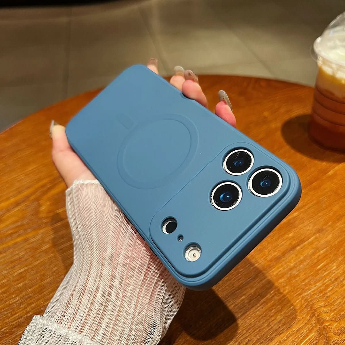 Veyno | Magnetisk iPhone-cover lavet af blød silikone