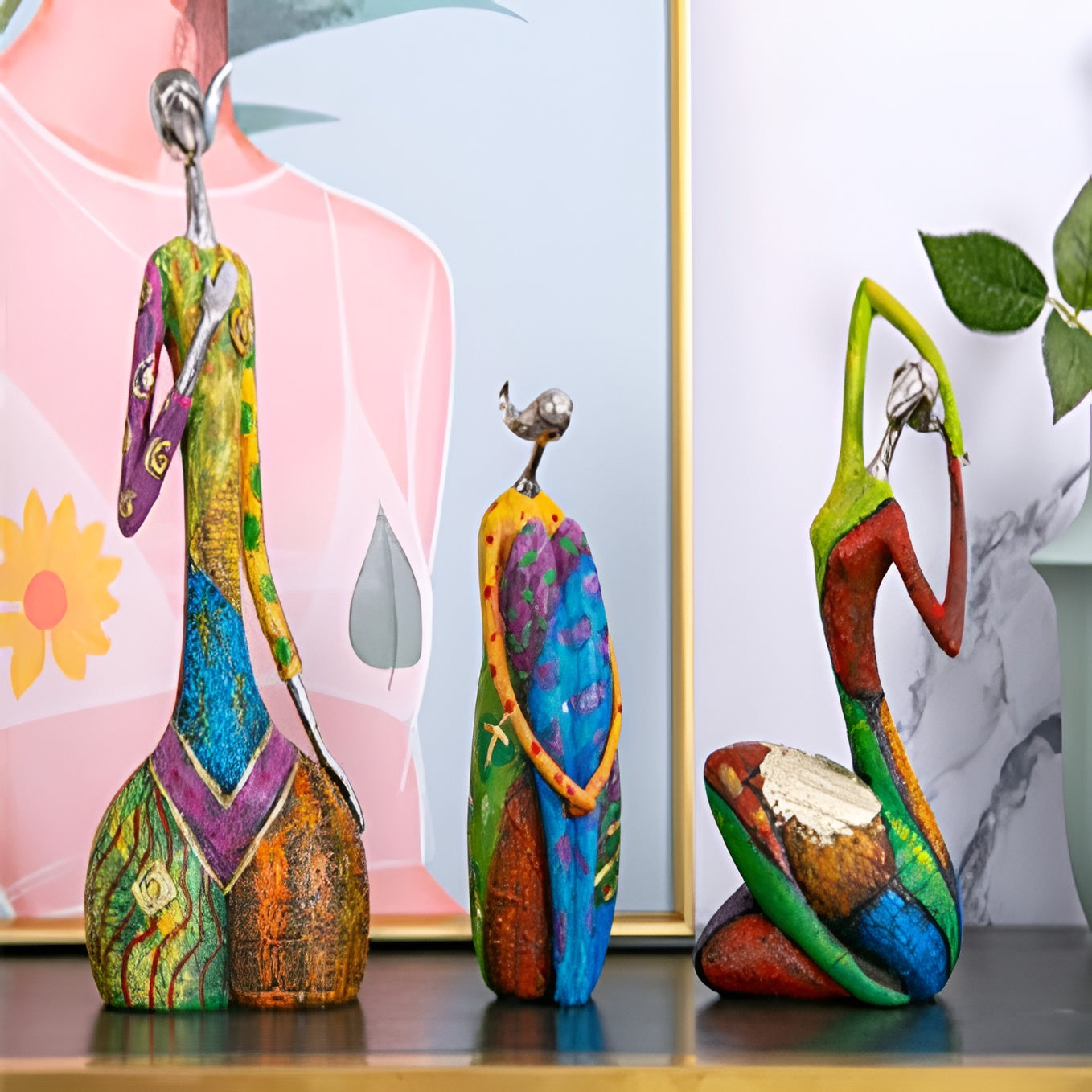 SculptaLume – Elegant Harpiksstatue til Stilfuld Boligindretning