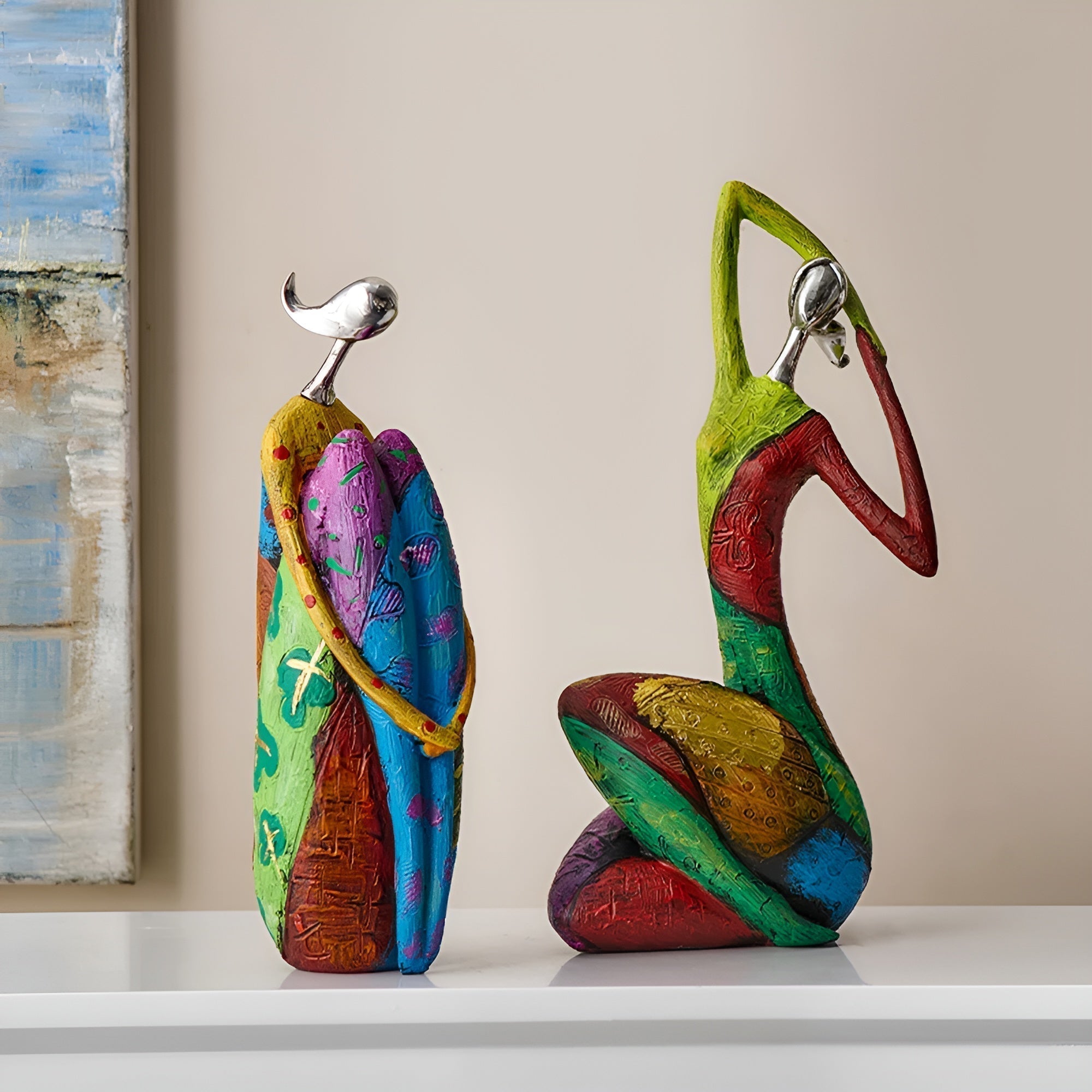 SculptaLume – Elegant Harpiksstatue til Stilfuld Boligindretning