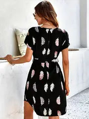 Selina – Luftig Sommerkjole med Bohemeprint