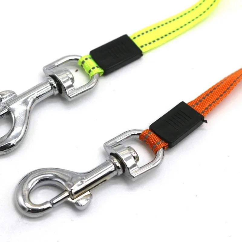 LumiLeash 2-i-1 Dobbelt Hundesnor med LED-lygte & Affaldsposeholder