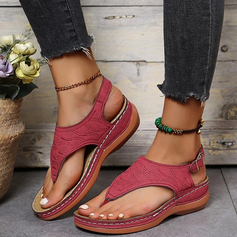 Sandra – Stilrene Tåsandaler med Spænde og Flatform Sål