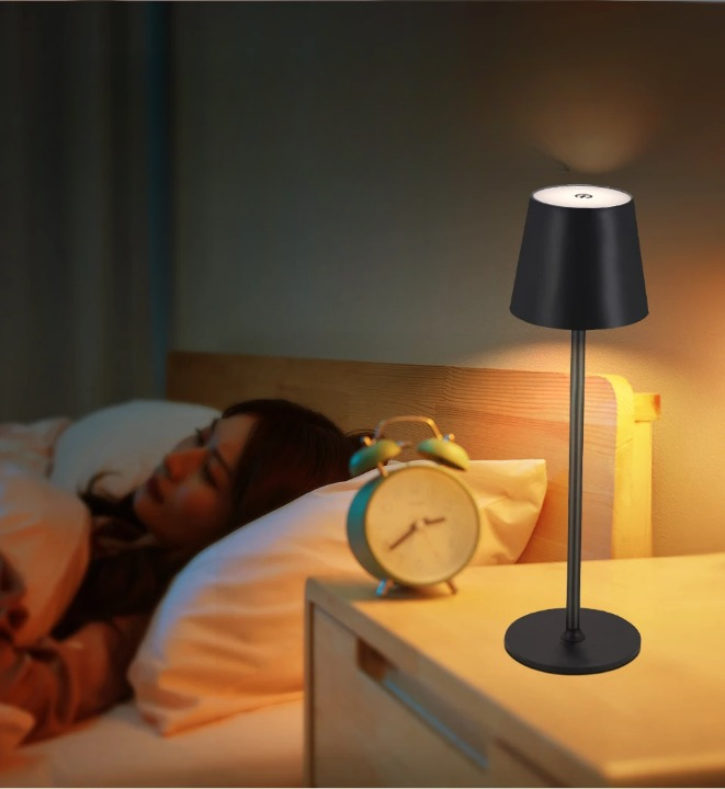 Genopladelig LED-bordlampe