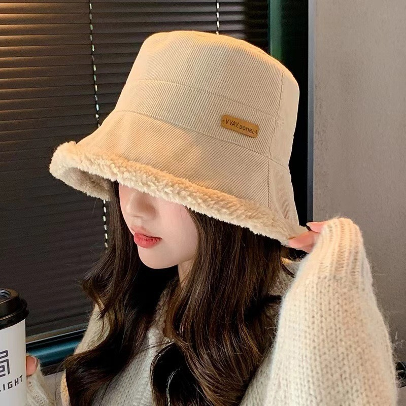 LuxeWinter Classic Beanie - hyggeligt for og elegant design til kulden