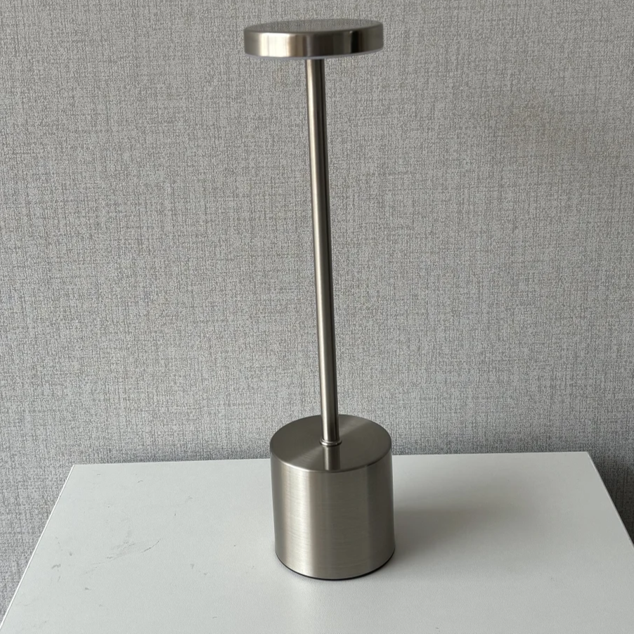 Enkel berøringsfølsom Led-skrivebordslampe Genopladelig skrivebordslampe