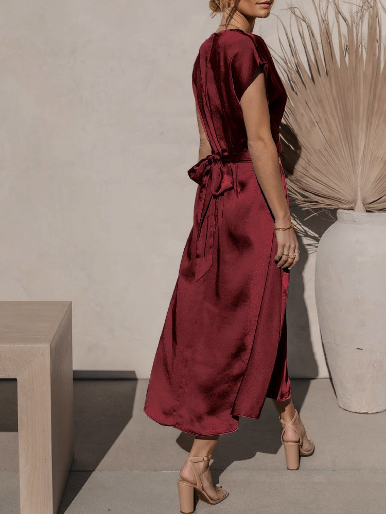 Victoria Elegant Draperet Kjole – Sofistikeret Stil til Enhver Anledning