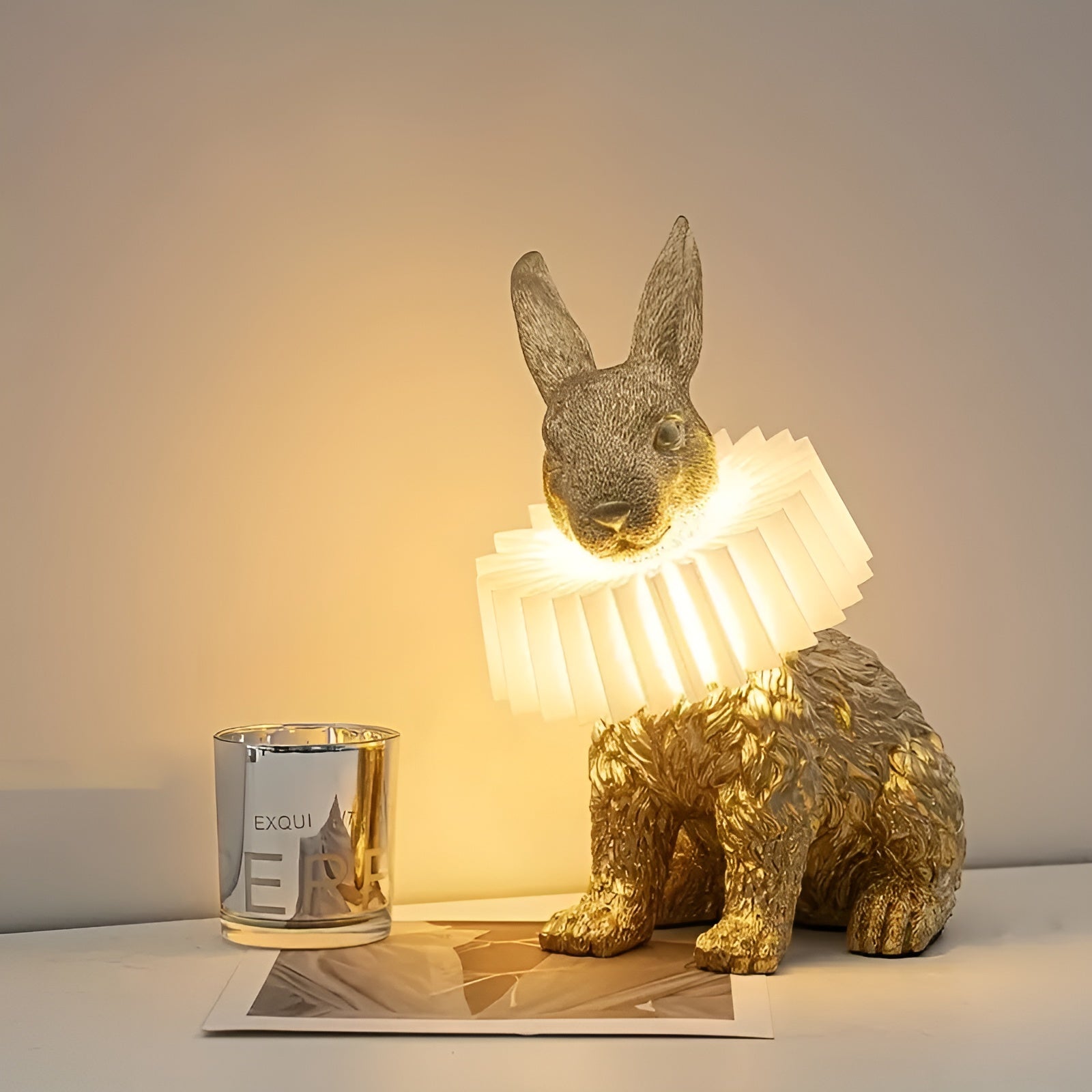 LumiBun – Art Deco-Inspireret Kaninformet Bordlampe