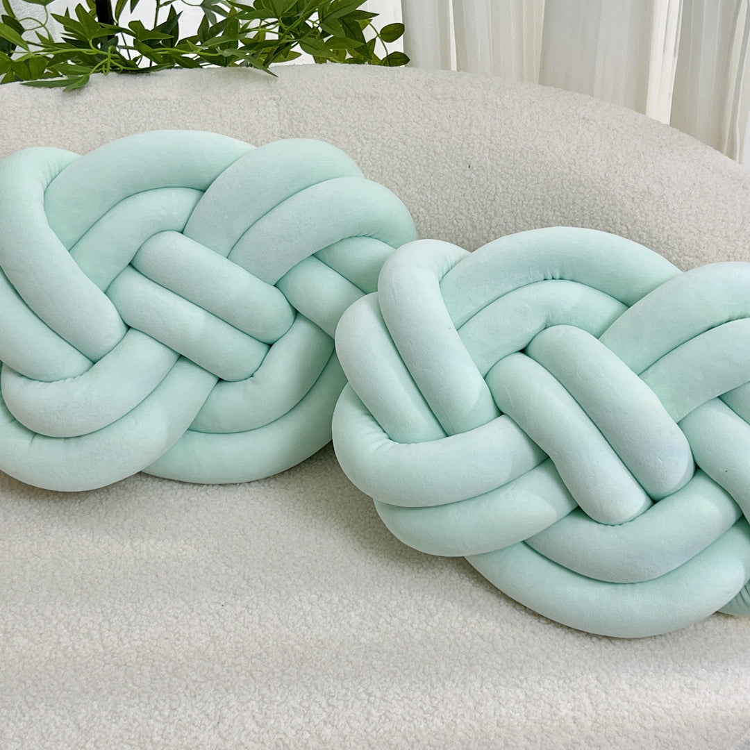 CozyPlush Sæt med 2 Plys Dekorative Puder – Blød Elegance til Dit Hjem