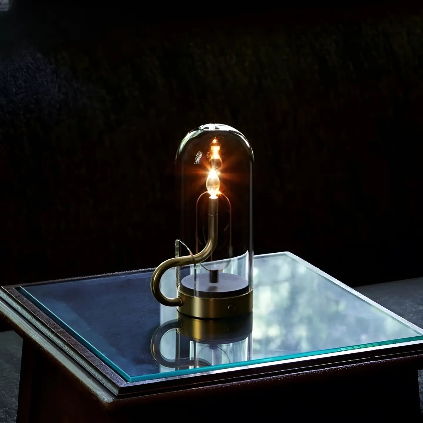 LumiGlow - Justerbar LED-bordlampe til en hyggelig atmosfære
