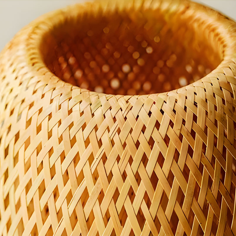 Håndlavet sengelampe i rattan og træ