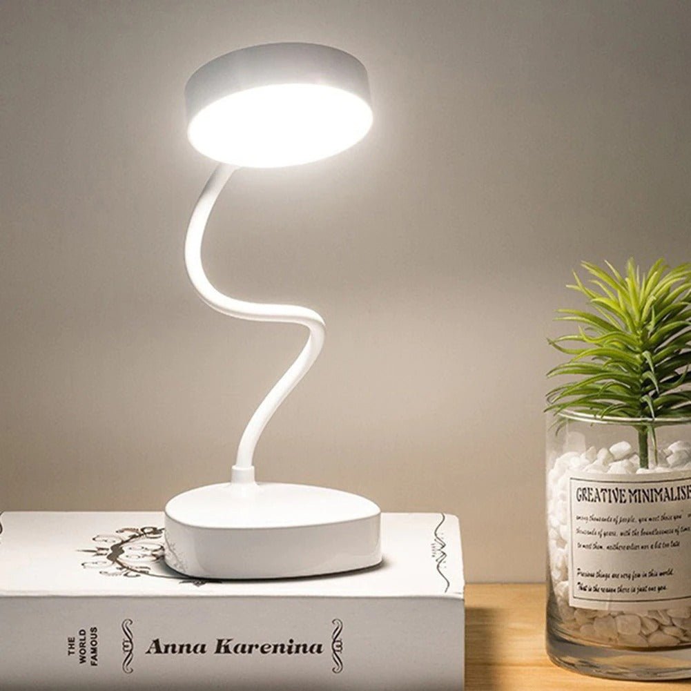 LumiFlex Justerbar LED Bordlampe – Perfekt Balance mellem Stil og Funktionalitet