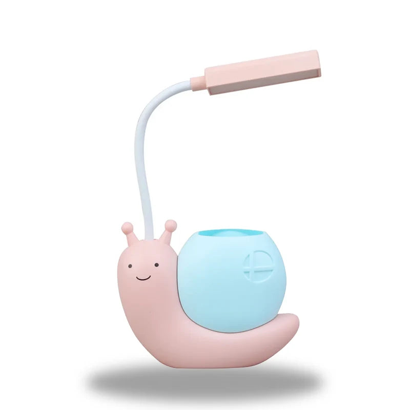 SnailGlow - Yndig skrivebordslampe og penneholder i ét