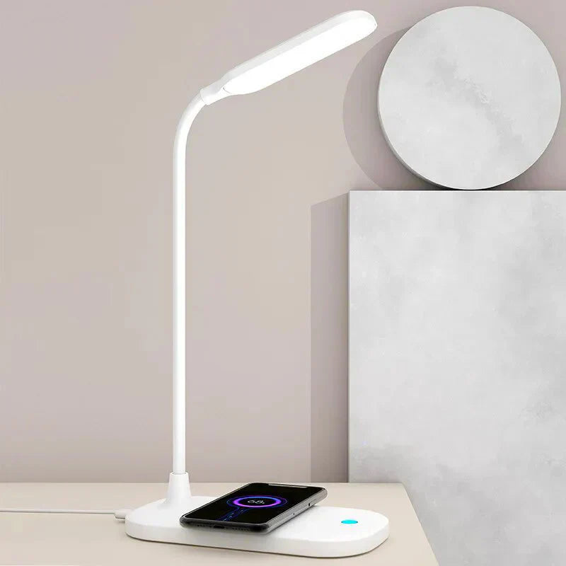 AuraBeam – Slank LED Sengelampe med Justerbar Lysstyrke