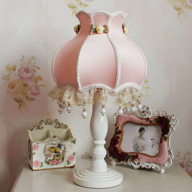 GlowNest - Vintage-inspireret sengelampe med unik charme