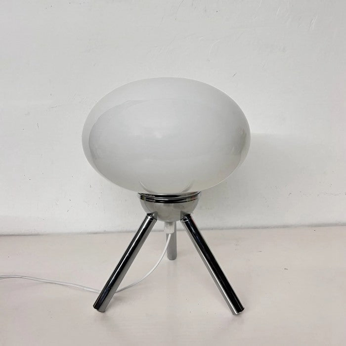 TripodGlow moderne bordlampe i glas