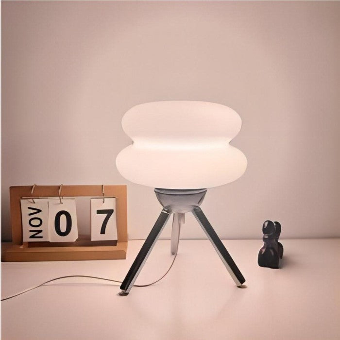 AuraGlass Moderne bordlampe med glasfod