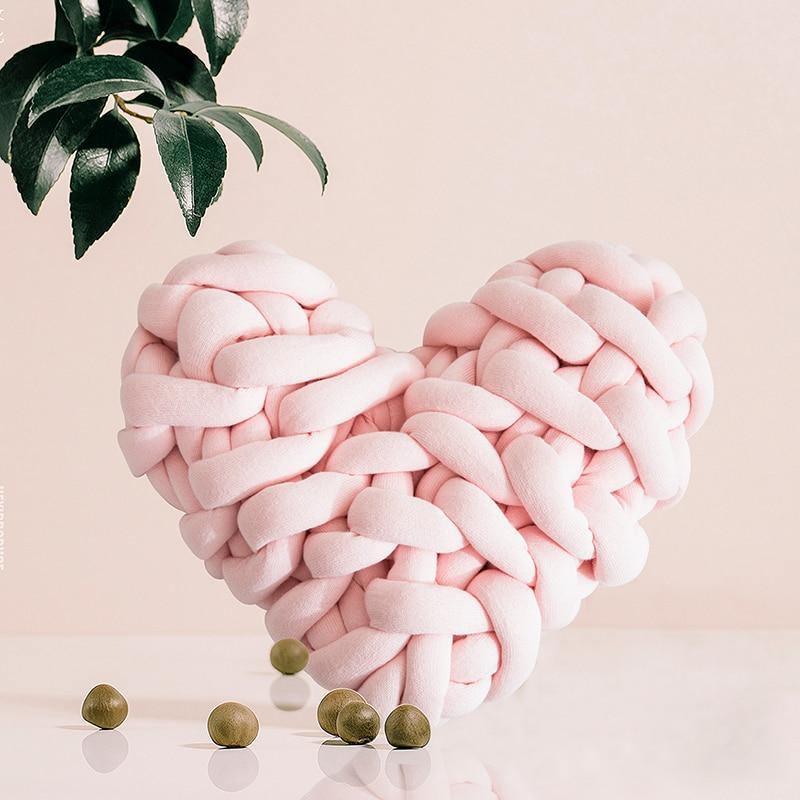 Valentine Heart Chunky strikpude