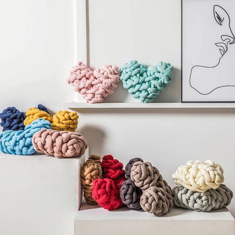 Valentine Heart Chunky strikpude