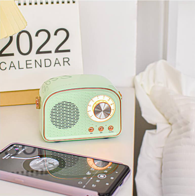 RetroVibe - Bluetooth-højttaler i vintagestil med FM-radio