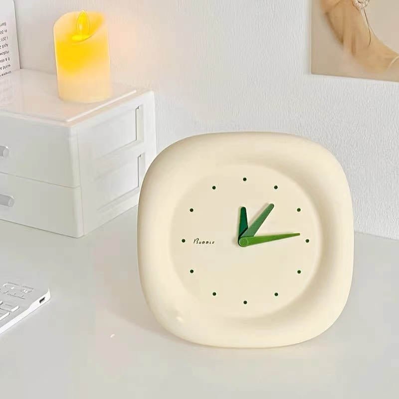 TimeLuxe - Moderne og stilfuldt vægur