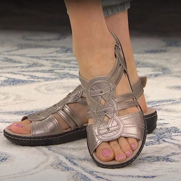 Jacque - Stilfulde Sandaler med Remme og Dekorative Detaljer