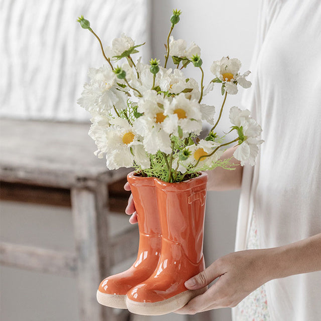 BloomBoots - Unik blomstervase i støvledesign