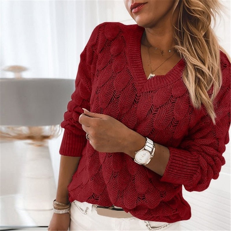 Ella Komfortabel V-hals Sweater med Bladmønster