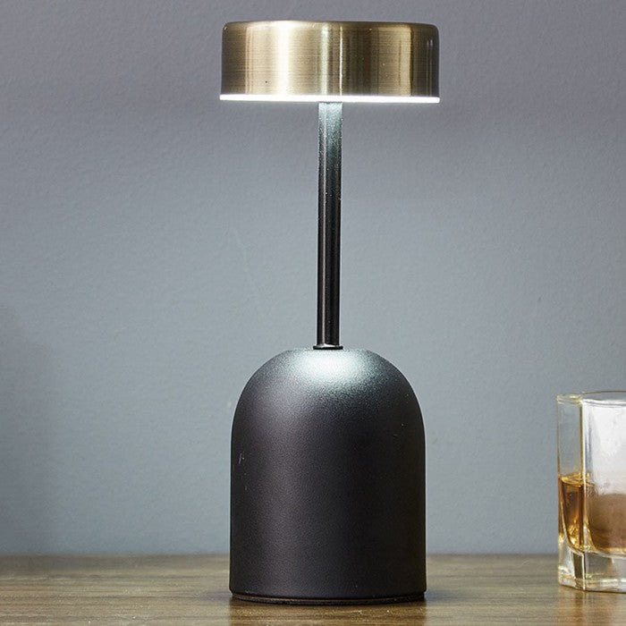VinoLight - genopladeligt LED-lys formet som et vinglas